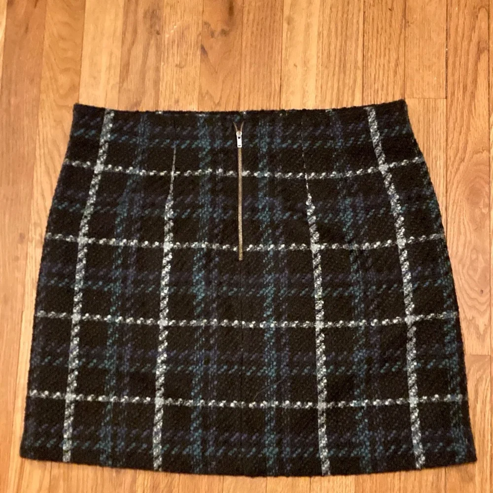 Plaid Black Blue and Gray Women's Skirt Wool blend Size 14 - Picture 2 of 4
